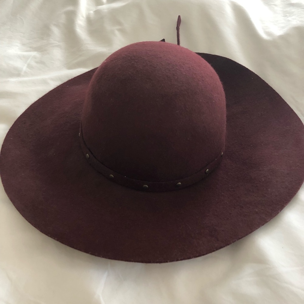 Burgundy Floppy hat with bow